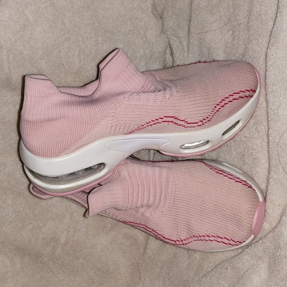 Cute Pink Air Comfortable Walking/Nursing Shoes